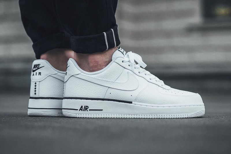 Nike Air Force 1 '07 Premium Low White Black Leather Stars