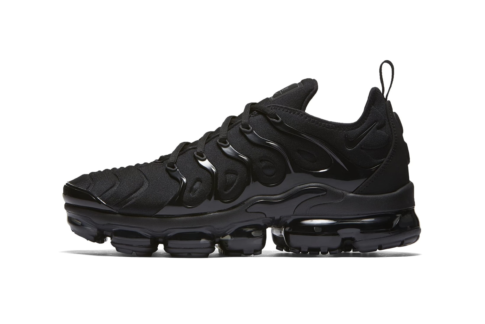 Nike Air Vapormax Plus Triple Black 2018 January 25 Release Date Info Official Images footwear sneakers shoes