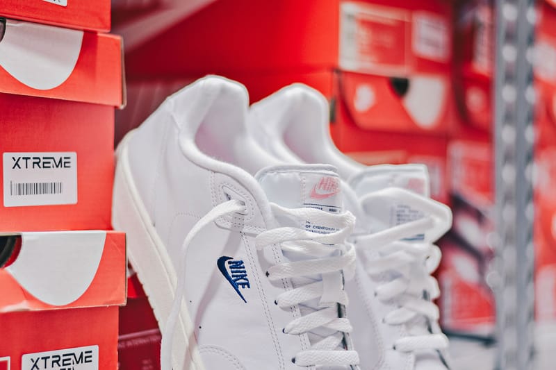 nike grandstand 2 white navy sail