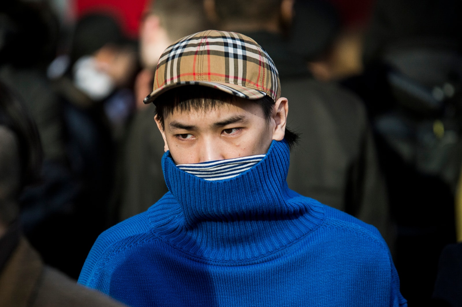 Paris Fashion Week Fall/Winter 2018 street style men's off-white goretex