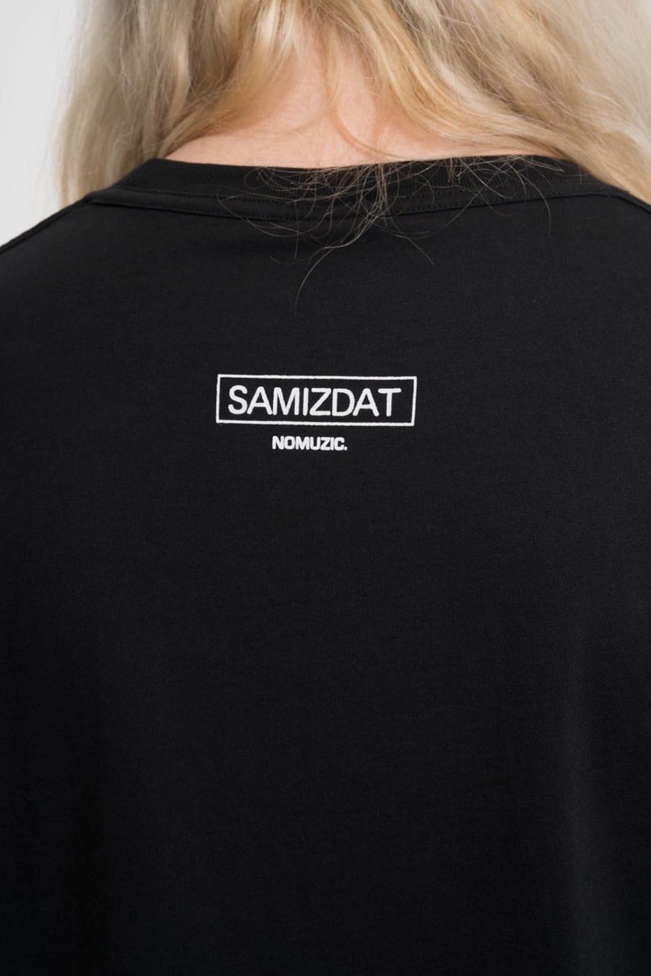SAMIZDAT Yang Li Spring Summer 2018 Release T-Shirt Pins Patches Lighter Cap