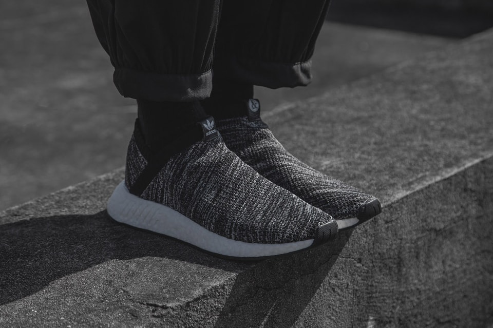 Adidas nmd_r2 primeknit x united arrows y sons Clearance