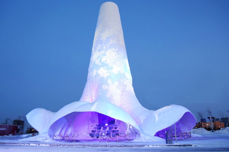 Engineers Build World's Tallest Ice Tower in China