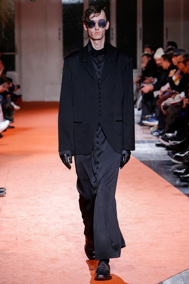 Yohji Yamamoto 2018 Fall Winter Paris Fashion Week Mens