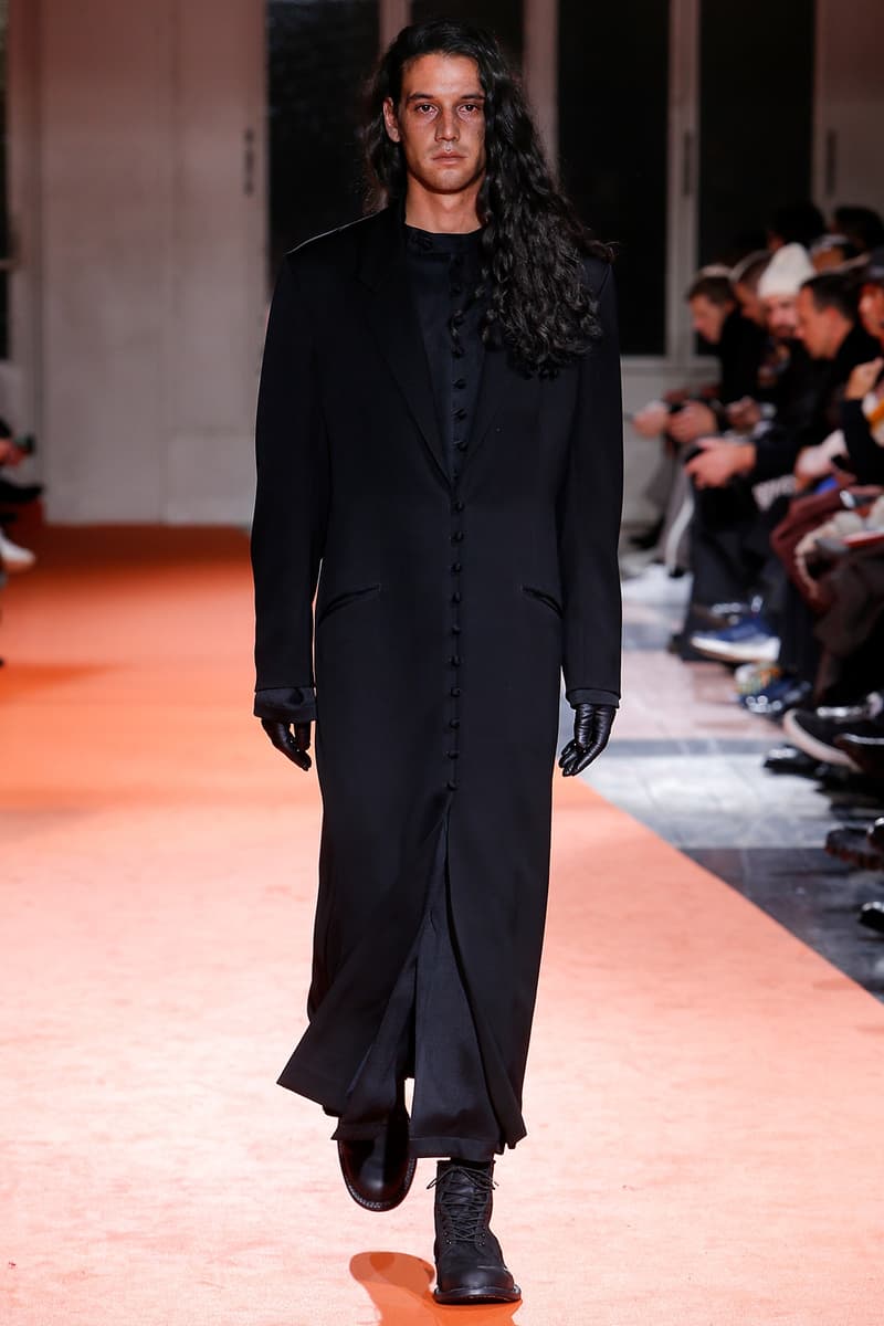 Yohji Yamamoto 2018 Fall Winter Paris Fashion Week Mens