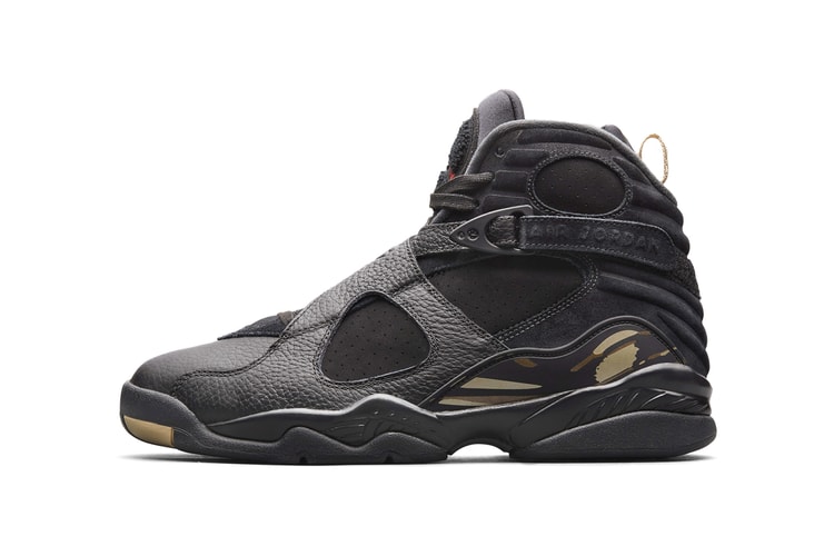 An Official Look at Drake's OVO x Air Jordan 8s