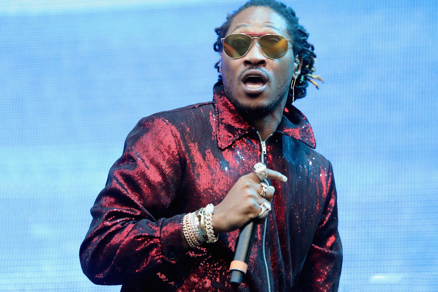 Future Stops by Chicago's RSVP Gallery for #FUTUREHIVE during his Purple Reign Tour