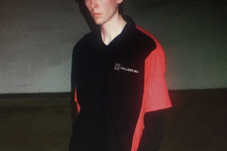 GALLERY 909 Designer Scott Watts Uses the Human Form as a Canvas