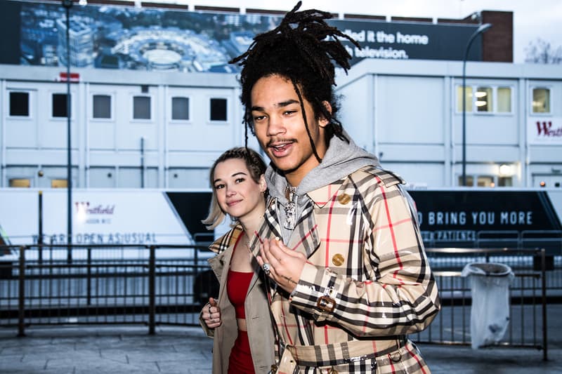 London Fashion Week Fall/Winter 2018 Streetsnaps Street Style