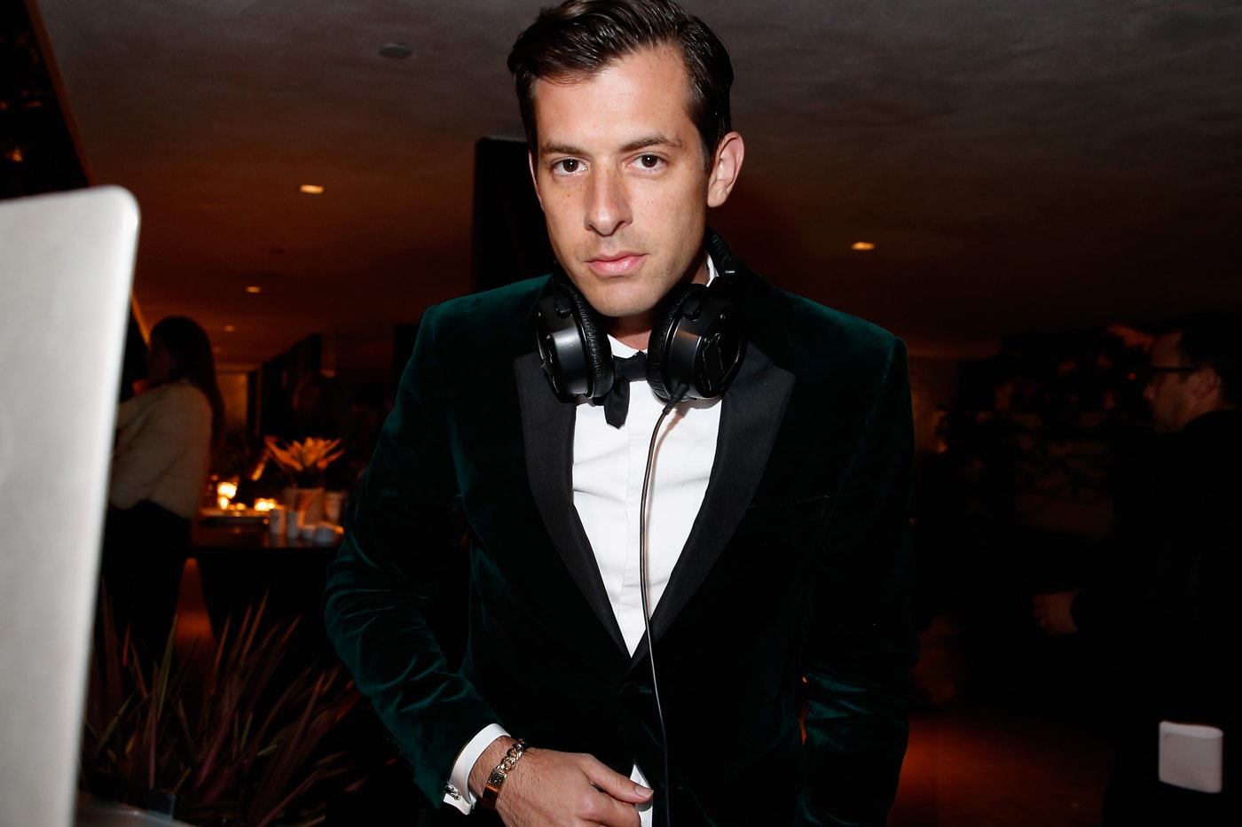 Mark Ronson and Tame Impala's Mark Ronson, "Summer Breaking/Daffodils"Video