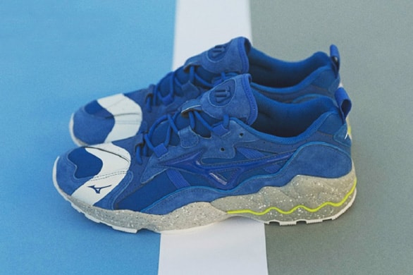 mita sneakers & Mizuno Blend Function & Form for the Wave Rider 1 "No Border"