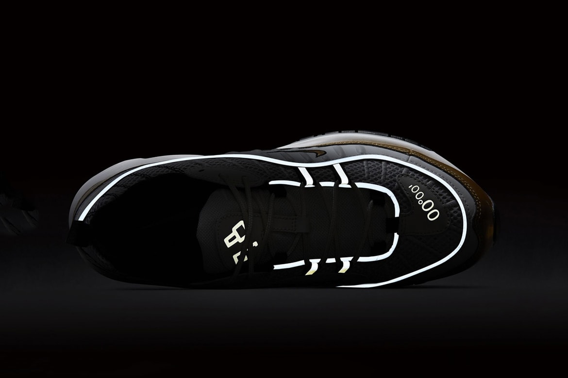 The Nike Air Max 98 Uk Mixes White With Gold Hypebeast The Nike Air Max 98 Uk Mixes White With Gold Hypebeast