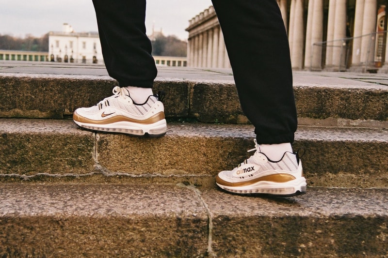 Nike GMT Pack UK Exclusive Air Max 98 Air Zoom Spiridon White/Gold Colorway White/Red Colorway
