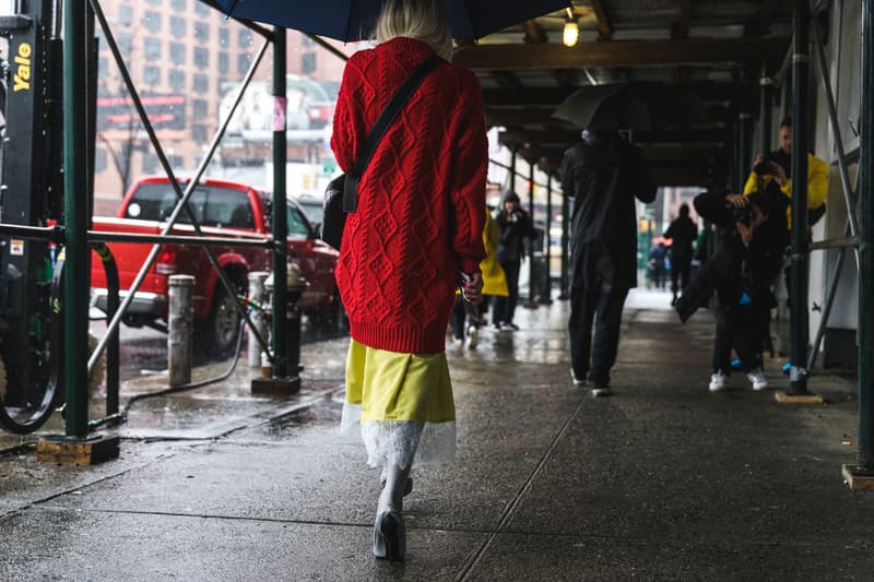 New York Fashion Week 2018 fall winter street style snap style supreme off white heliot emil louis vuitton yeezy Fendi Timberland