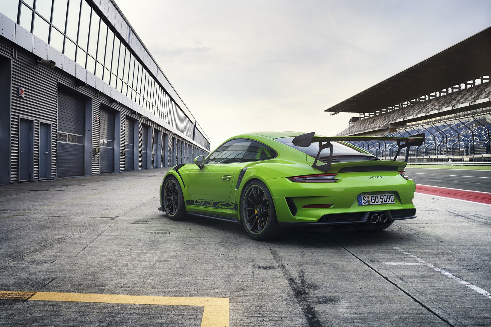 2019 Porsche 911 GT3 RS 2018 February reveal geneva motor show motorsport