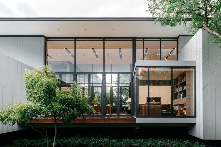 The Ratchada 18 House in Thailand Channels Feng Shui Influences