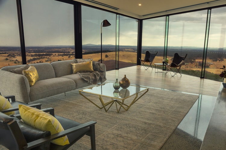 The “Sky High” House Gives Sweeping Views Across the Australian Wilderness