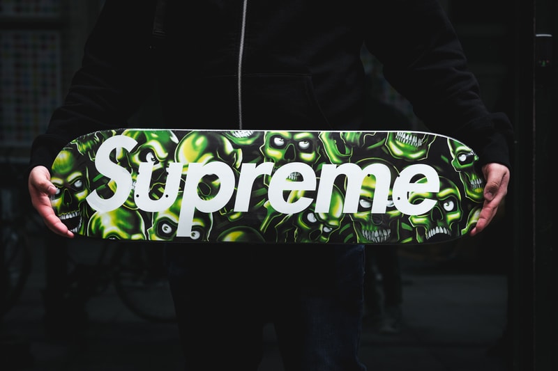 Supreme 2018 Spring/Summer 1 first drop street style snap new york brooklyn skull illegal business accessory deck