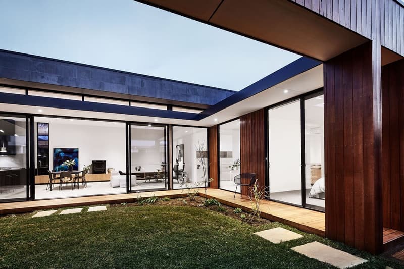 The Courtyard House Auhaus Architecture Benjamin Stibbard Kate Fitzpatrick Barwon Heads Australia Lifespaces Group Homes
