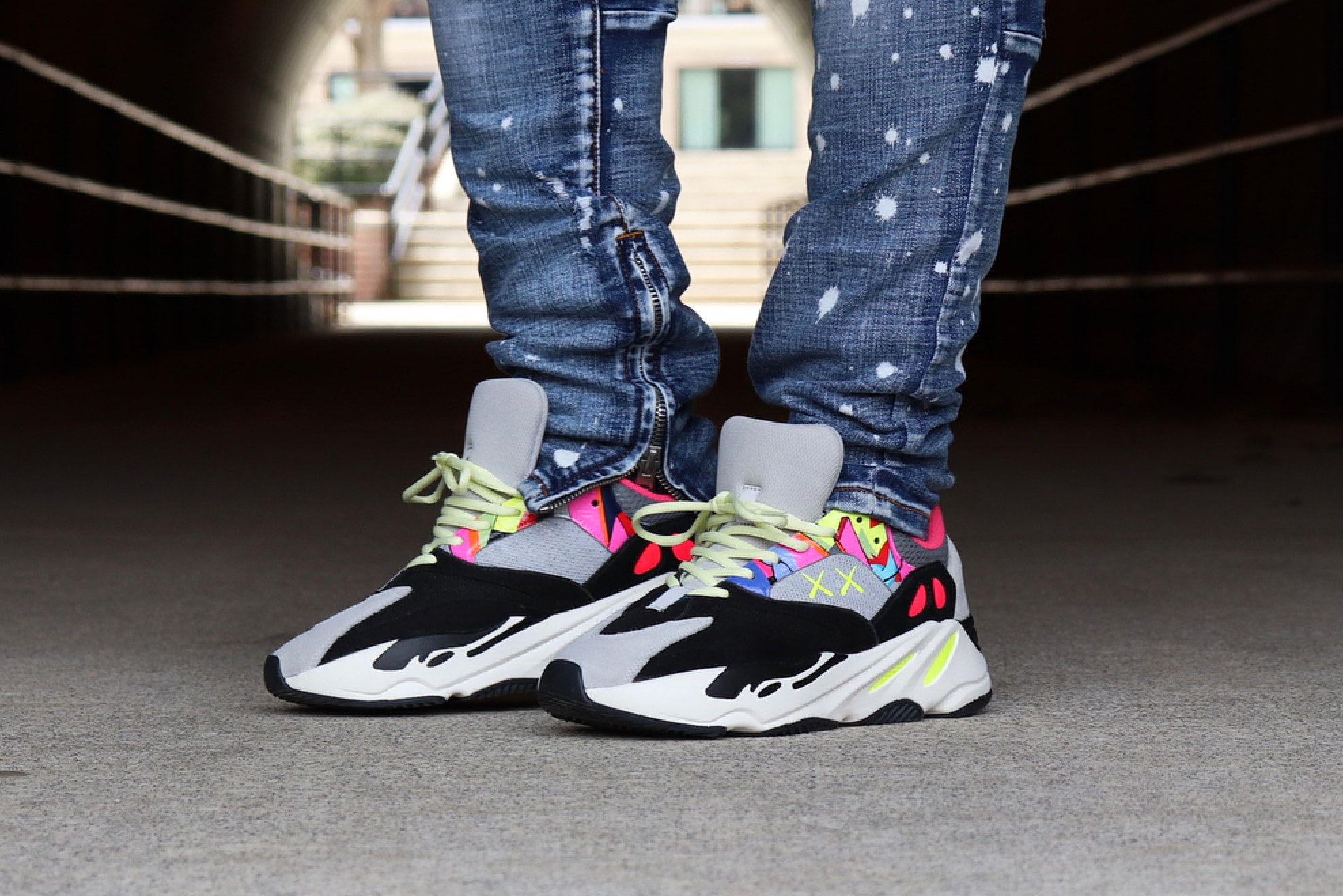 Kaws adidas Originals Yeezy Boost 700 Wave Runners Custom Sneakers Mens Womens Street Woman Man Shoes Summer Spring 2018 Grey Gray Neon Artist