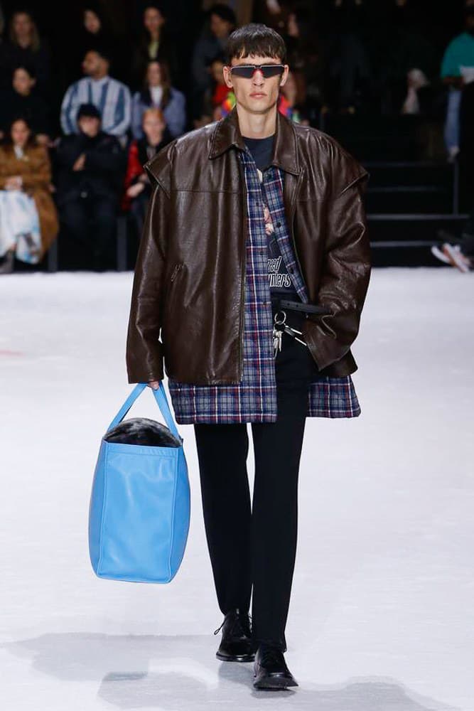 Balenciaga Fall 2018 runway collection show demna gvasalia men women paris fashion week triple s sneaker runner shoe footwear