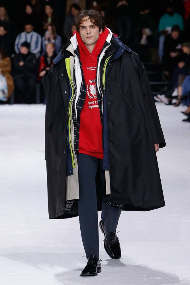 Balenciaga Fall 2018 runway collection show demna gvasalia men women paris fashion week triple s sneaker runner shoe footwear