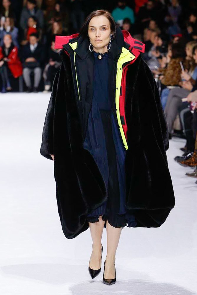 Balenciaga Fall 2018 runway collection show demna gvasalia men women paris fashion week triple s sneaker runner shoe footwear