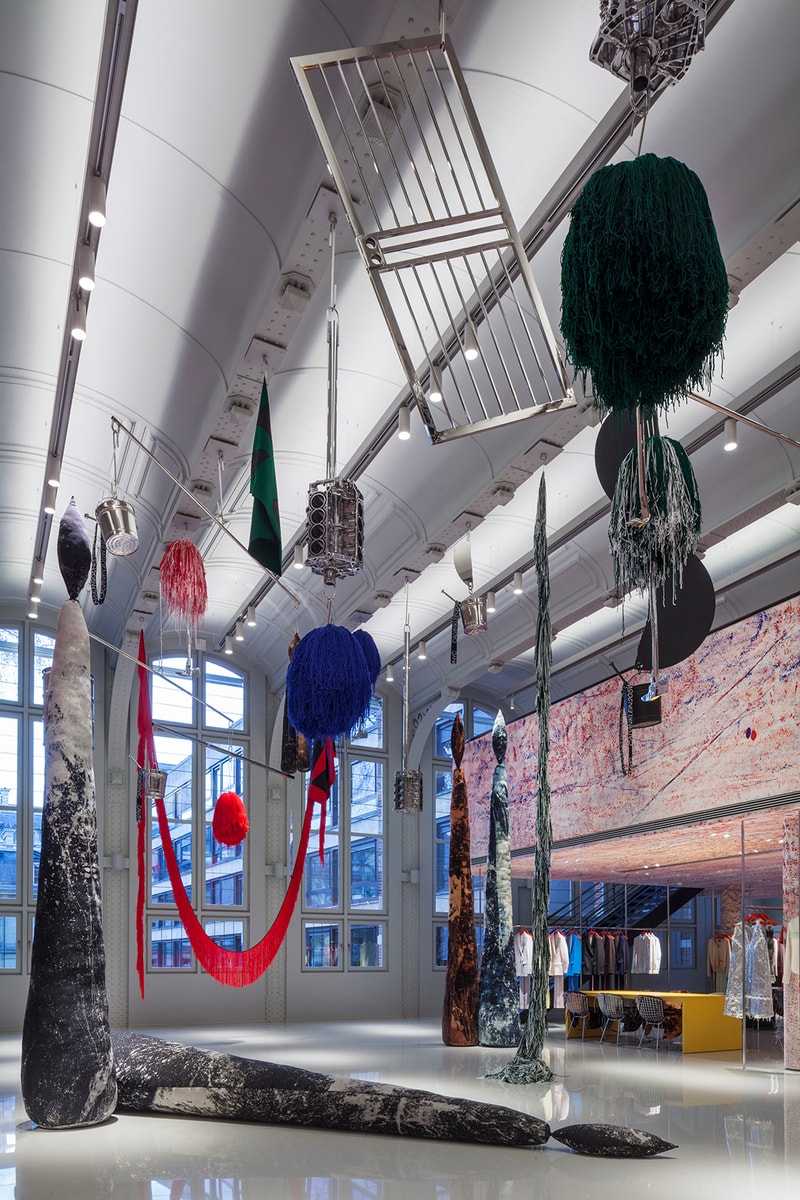 Calvin Klein 2015W39NYC Paris Headquarters Raf Simons Sterling Ruby Design Interior
