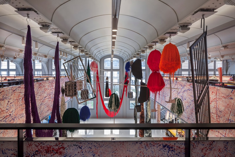 Calvin Klein 2015W39NYC Paris Headquarters Raf Simons Sterling Ruby Design Interior