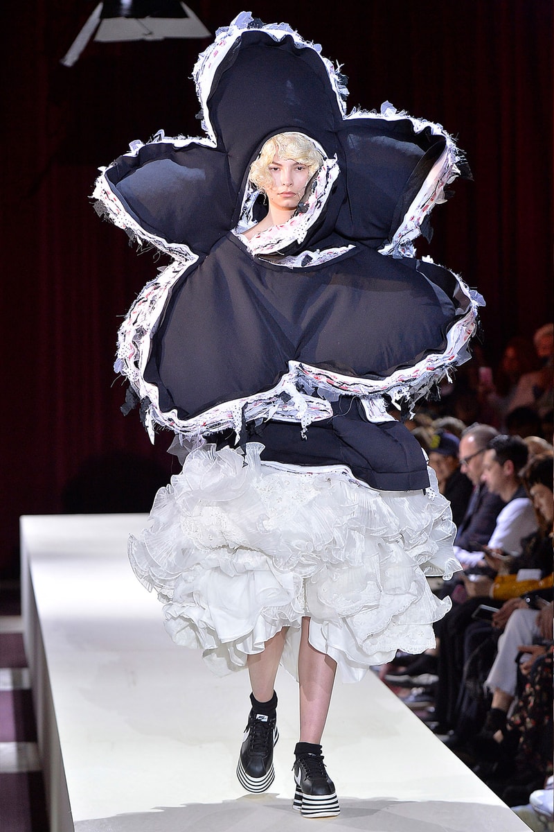 COMME des GARÇONS Nike Cortez Platform Sneakers Fall/Winter 2018 paris fashion week womenswear collection rei kawakubo
