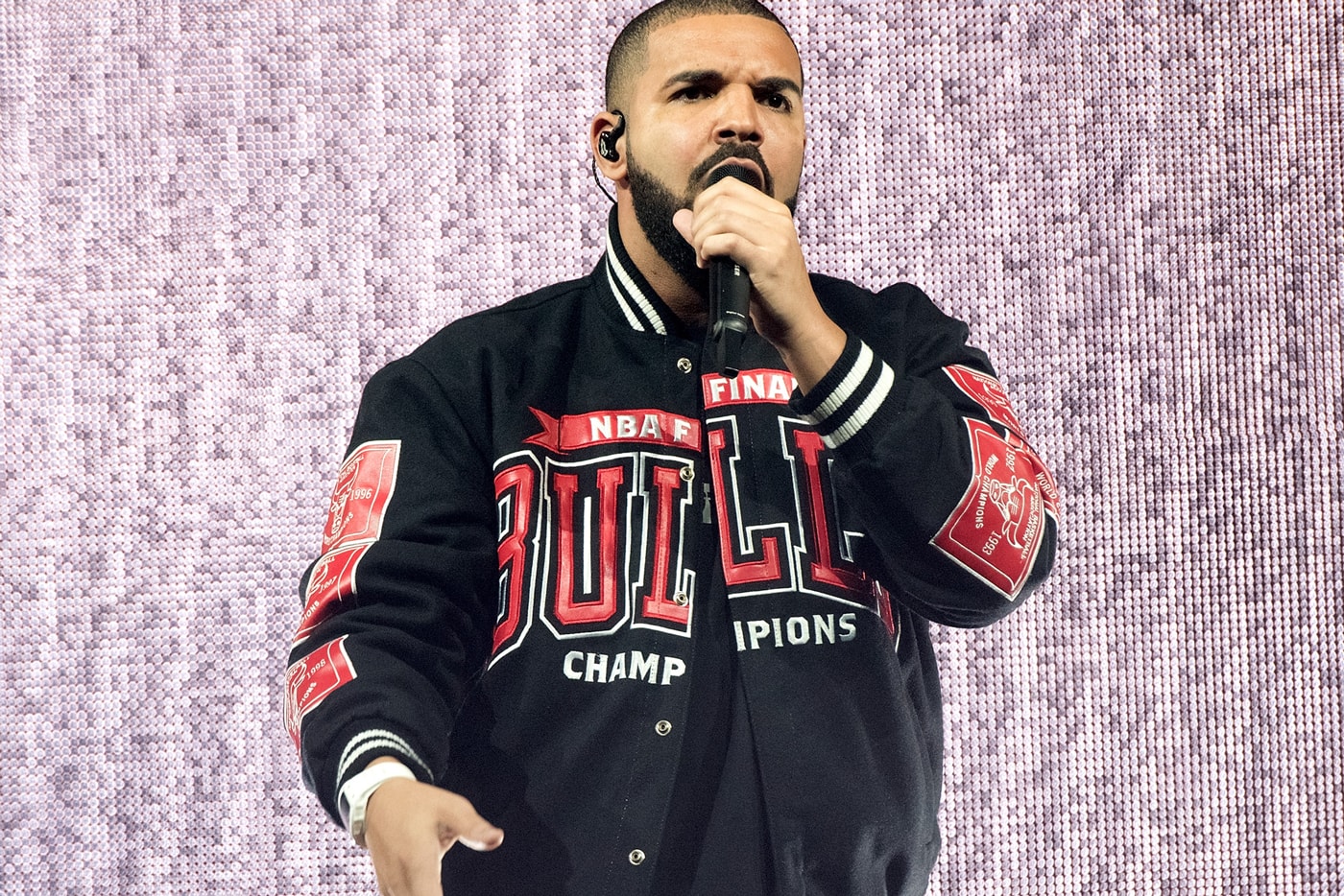 Drake More Life Streamed 600 Million Times Break Record