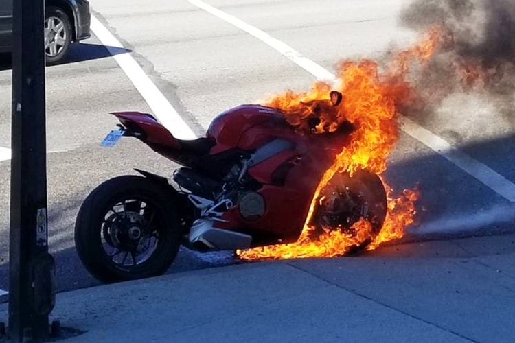 Ducati's Panigale V4 Randomly Bursts Into Flames