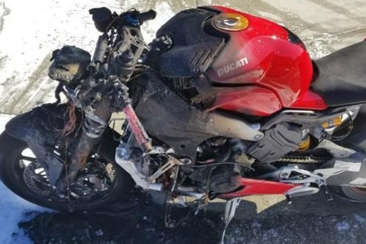 Ducati Panigale V4 Flames Quality Control Italian Automakers Luxury Supercars Superbikes Motorcycles Motorcycle