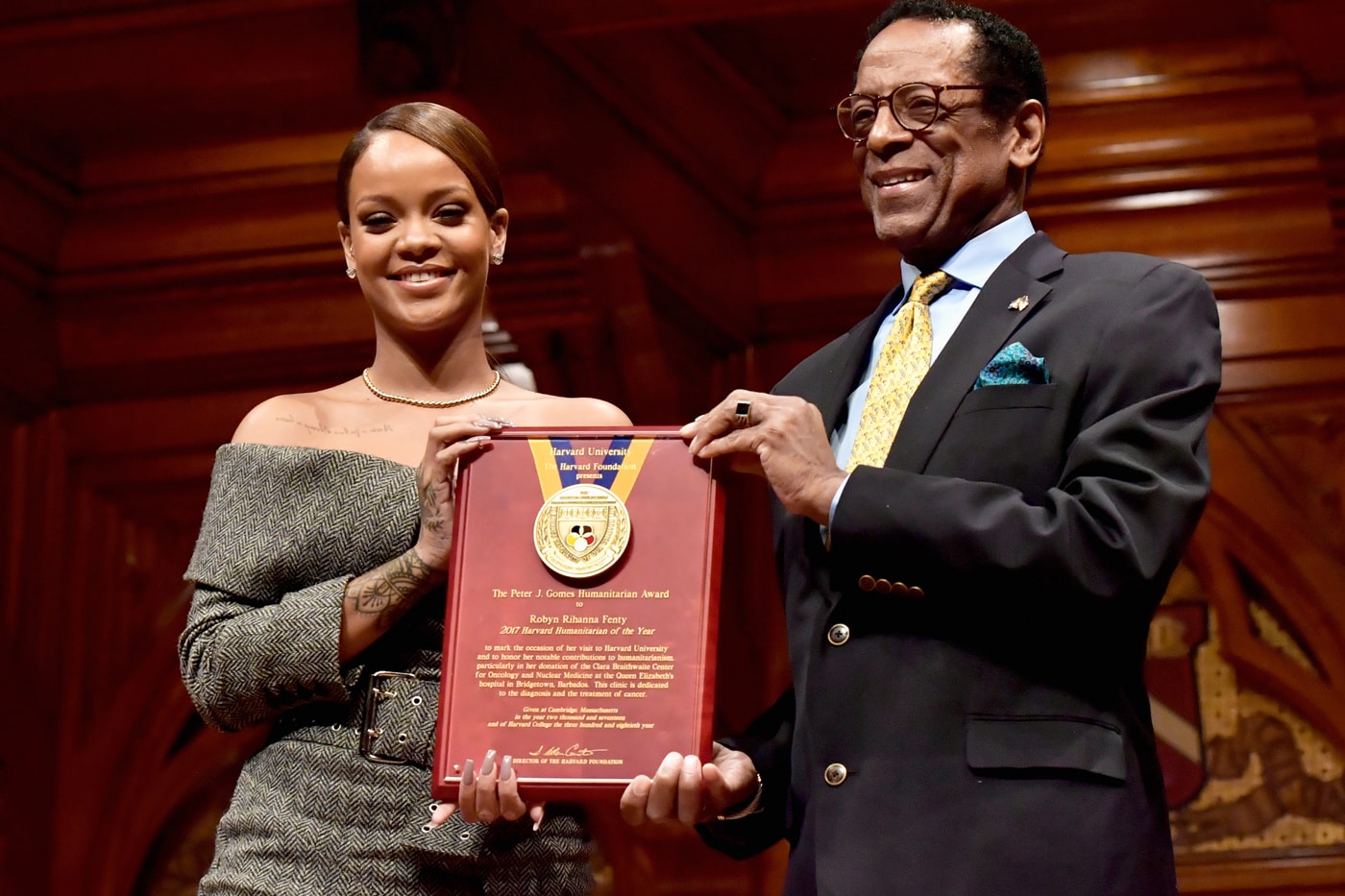 Harvard Gives Rihanna the Humanitarian of the Year Award