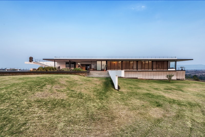 House With The Soaring Rock Spasm Design Architecture Traditional Cultural Interior Exterior Garden Swimming Pool Landscape View Mountains Sea Lake Alibag India Inspiration