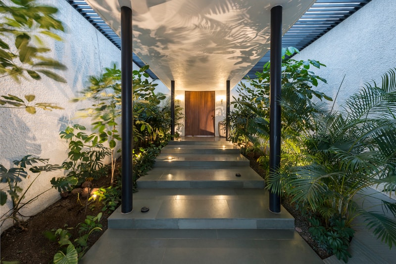 House With The Soaring Rock Spasm Design Architecture Traditional Cultural Interior Exterior Garden Swimming Pool Landscape View Mountains Sea Lake Alibag India Inspiration
