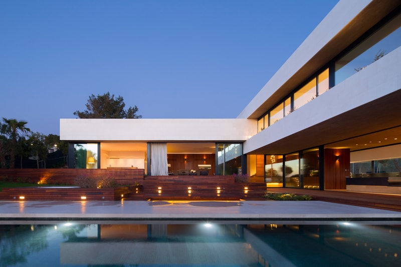 L20 House OLARQ Osvaldo Luppi Architects Calvia Spain Architecture Interior Exterior Sleek Wooden Design Inspiration Mallorca Majorca