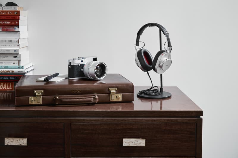 Leica Master & Dynamic 0.95 Silver Collection Headphones Cameras Leica Audio Music