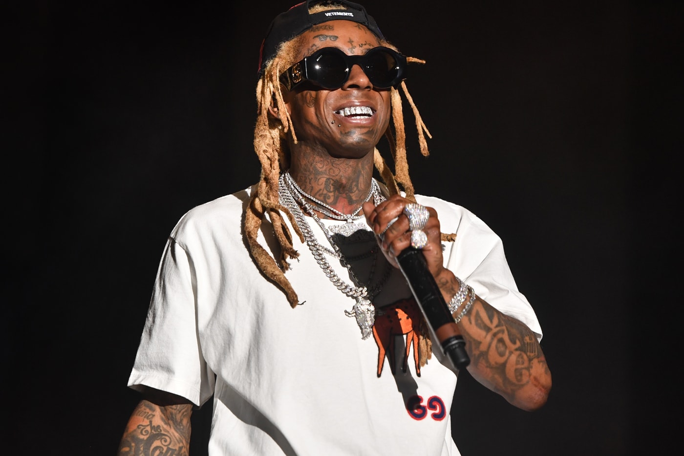 lil-wayne-is-suing-universal-music-group-over-profits-from-discovered
