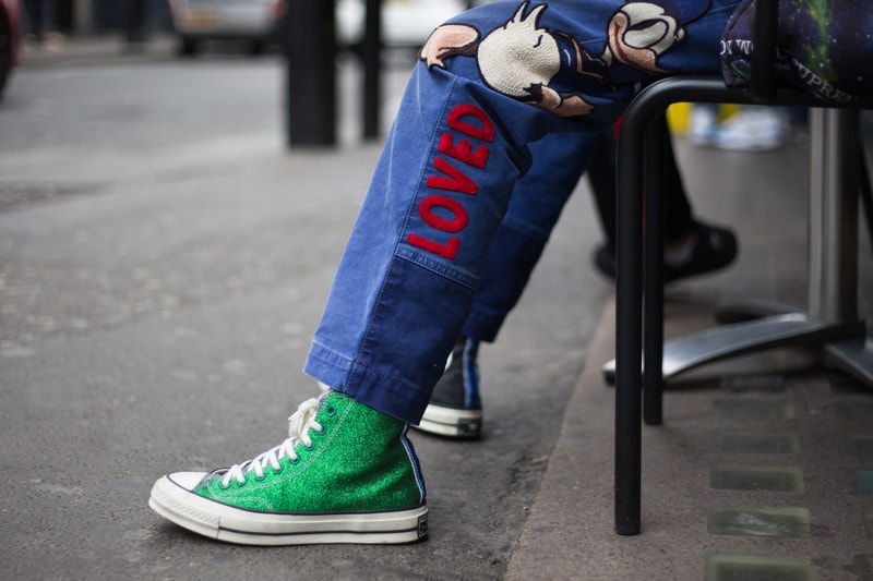 London Street Style March 2018 Footwear Round 1 Sneakers Shoes Trainers Kicks Levis x Nike Air Jordan 4 Navy Black Pigeon SB Dunk Low Sketchers Air Jordan 1 x Off-White White Virgil Abloh Yeezy Powerphase Black Bapestas Golf Le Fleurs Blue Pink Vetements Reebok Instapump Converse Fragment Sacai All Stars J.W. Anderson Converse Nike Lunar Force 1 Acronym 17 Nike Air Monarch