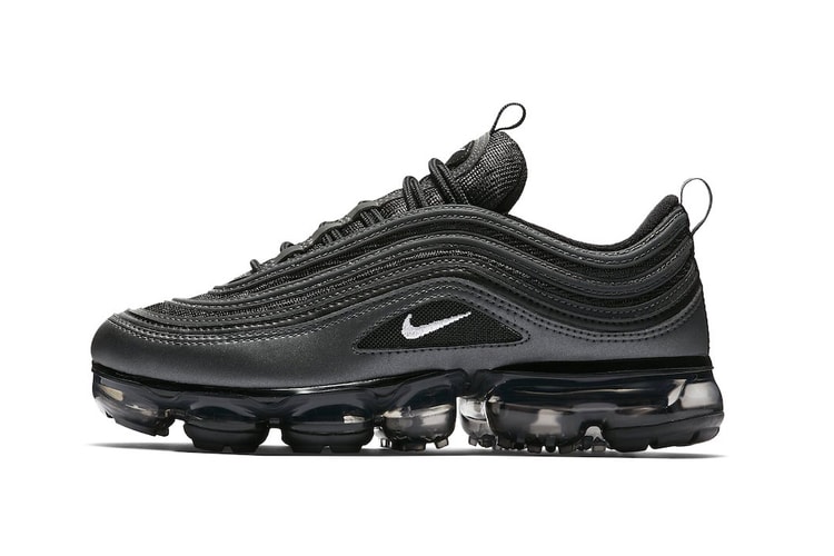 Nike Unleashes A "Black Reflect" Air VaporMax 97