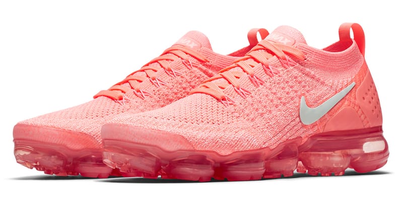 vapormax 2.0 crimson pulse