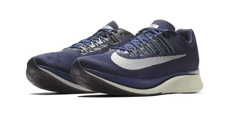 nike zoom fly obsidian