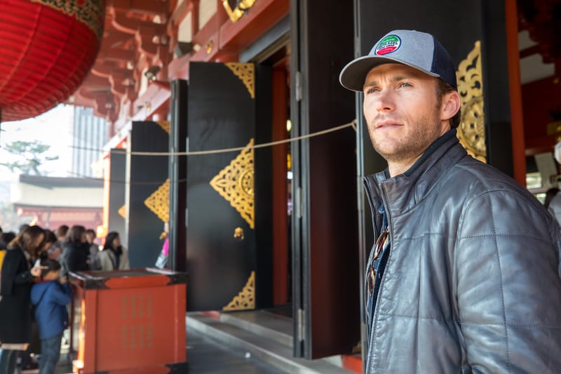 Scott Eastwood on Training for 'Pacific Rim: Uprising' and His Journey Through Japan