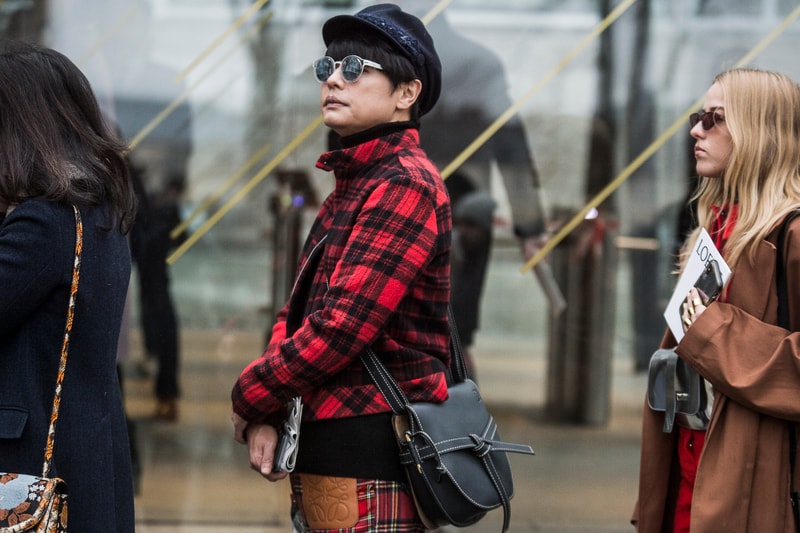Paris Fashion Week Fall Winter 2018 Street Style street snaps