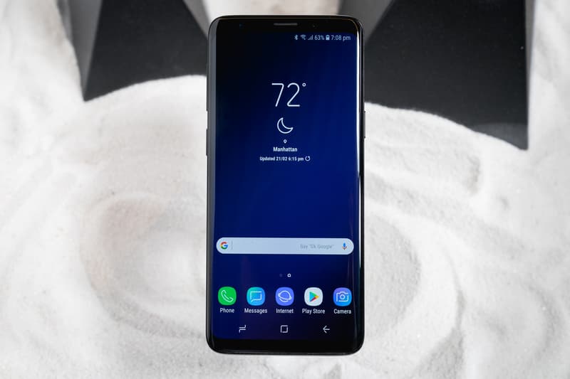 Samsung Galaxy S9 S9+ Apple iPhone X Android iOS Camera Super Slo Mo AR Emoji Animoji Photography Mobile Phone Cell Phone DeX Entertainment