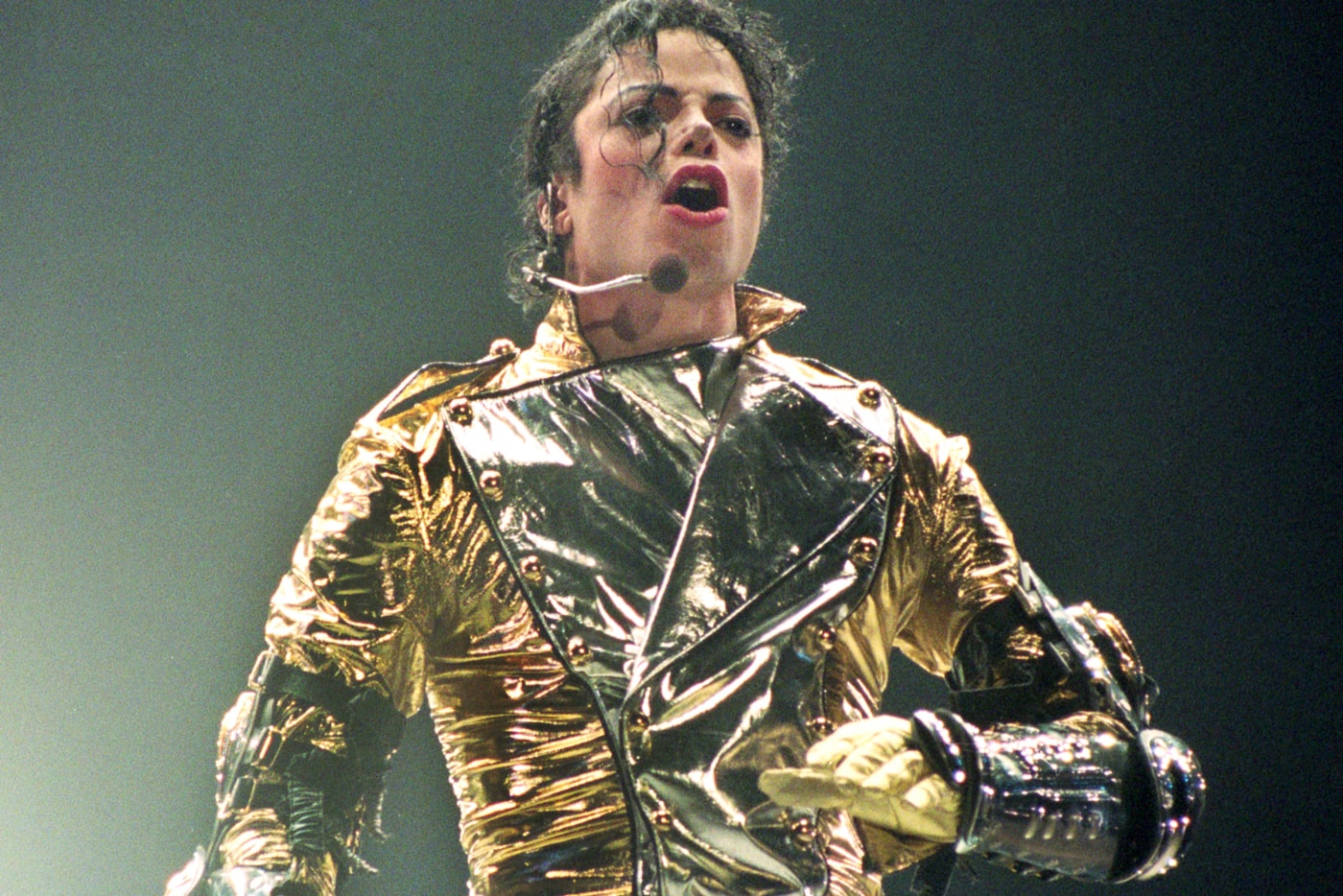 sony-buy-out-michael-jackson-estate-for-music-publishing-unit
