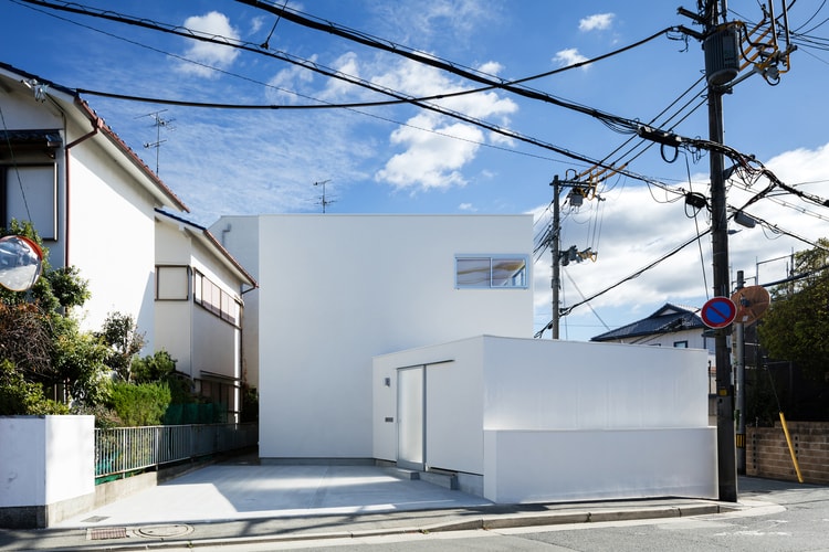 This Japanese Home Focuses on Outdoor Space