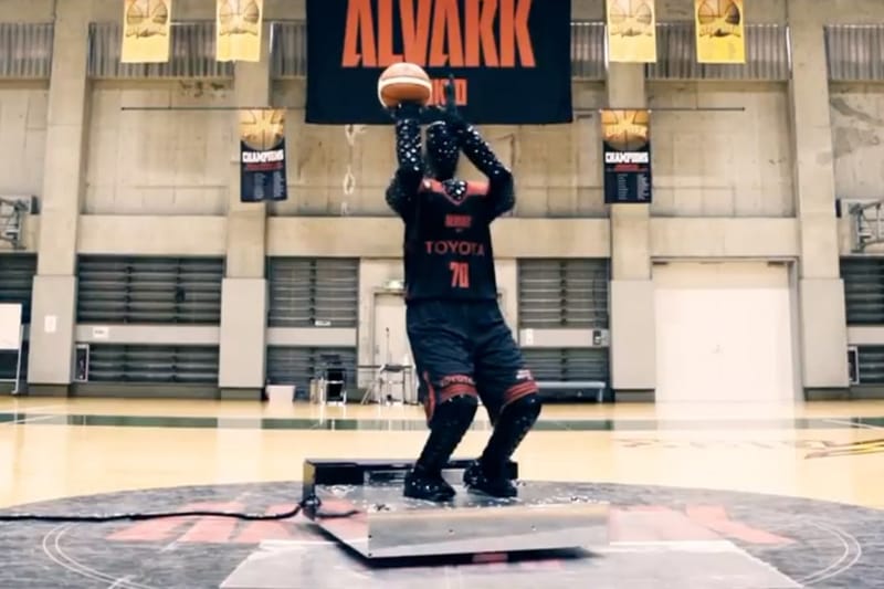 Toyota Unveils a Basketball-Playing Robot