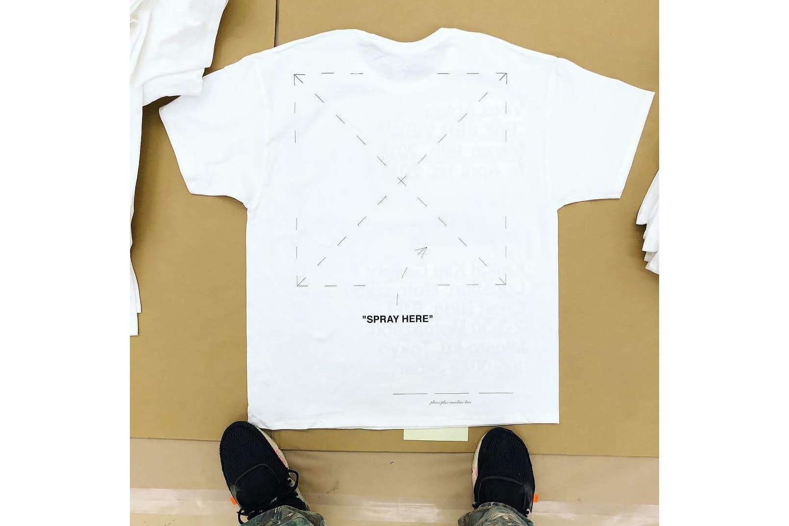Virgil Abloh Off-White "PAY PER VIEW" Champion T-Shirts Exhibition Kai Kai Kiki Bar Zingaro Takeshi Murakami